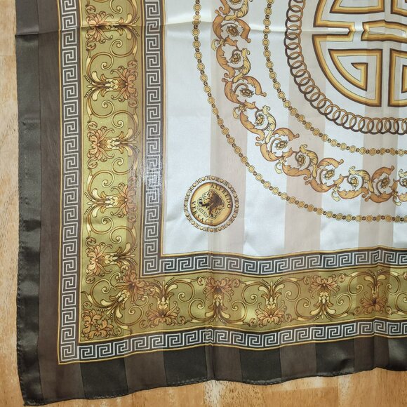 Vintage Classic Alfredo Versace Celine 100% Gold Chain & Coins Silk Scarf 34" - Picture 8 of 15